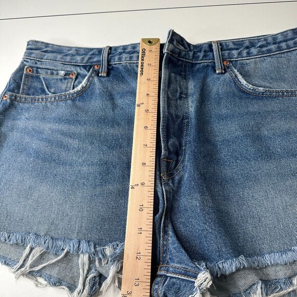 GRLFRND Cindy Button Fly High Rise Medium Blue Wash CutOff Jean Short Raw Hem 32 - Picture 13 of 15
